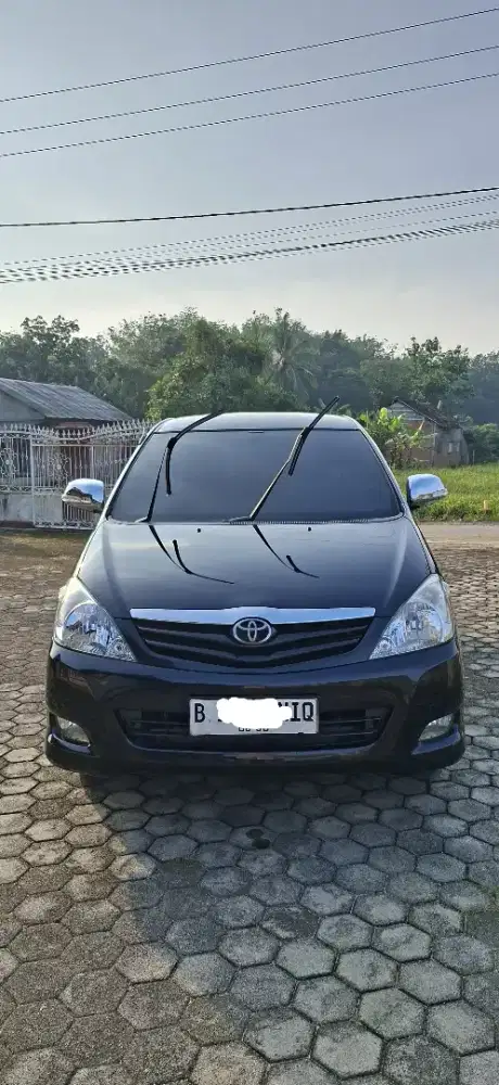 JUAL MURAH INNOVA G MATIC BENSIN 2010 km 120 pajak hidup