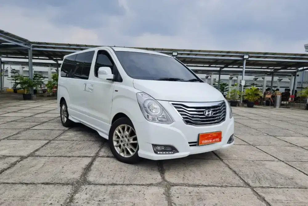 { Low km 10rb } Hyundai H1 2.5 AT Diesel 2015