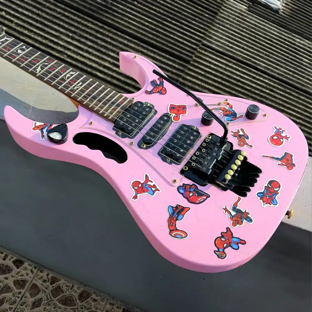 Gitar ibanez jem