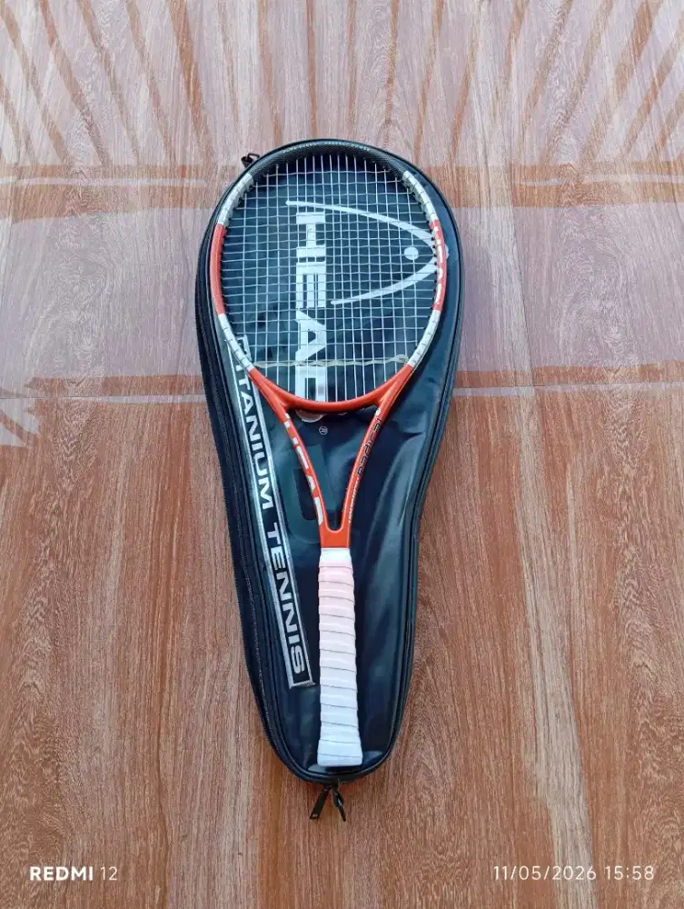 Raket tenis Head