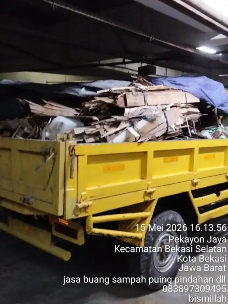 Jasa buang puing dan sampah proyek