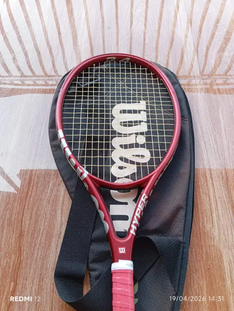 Raket tenis wilson hyper hammer