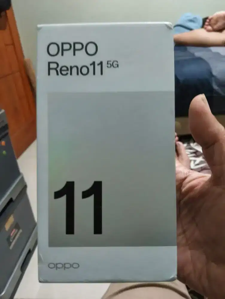 Oppo Reno 11 5g ram 8/256gb warna hijau ombak