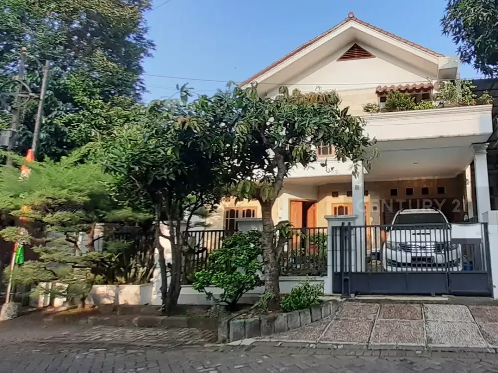 Rumah Indah Di Pondok Kopi Kusen Pintu Jati Lantai Marmer. DKI