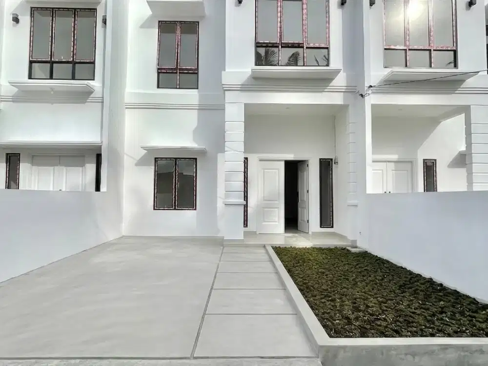 Cluster Strategis di JL Bunga Ester PAdang Bulan | Pinggir Jalan Utama