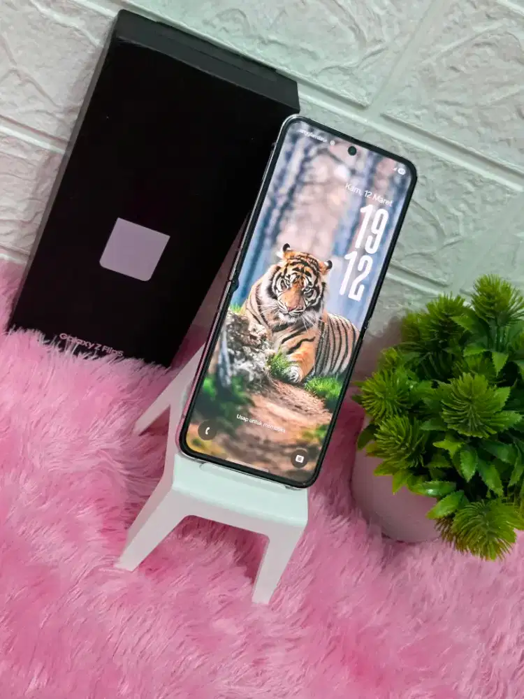 Samsung Z FLIP 5 256Gb Seadanya Cek Langsung