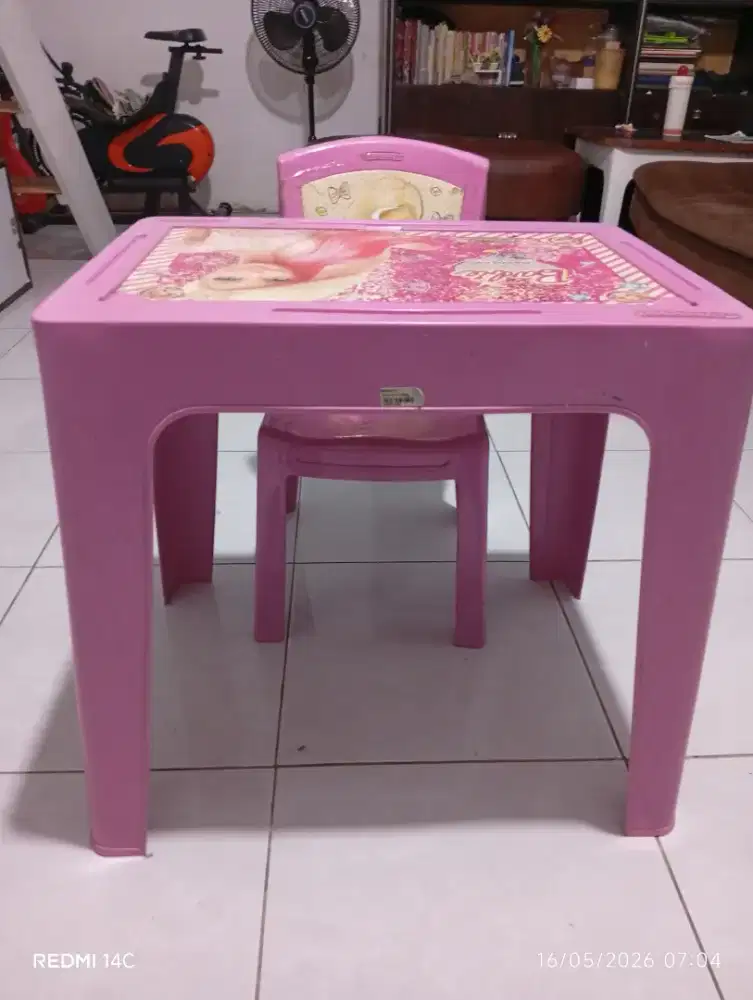 Meja belajar anak napolly