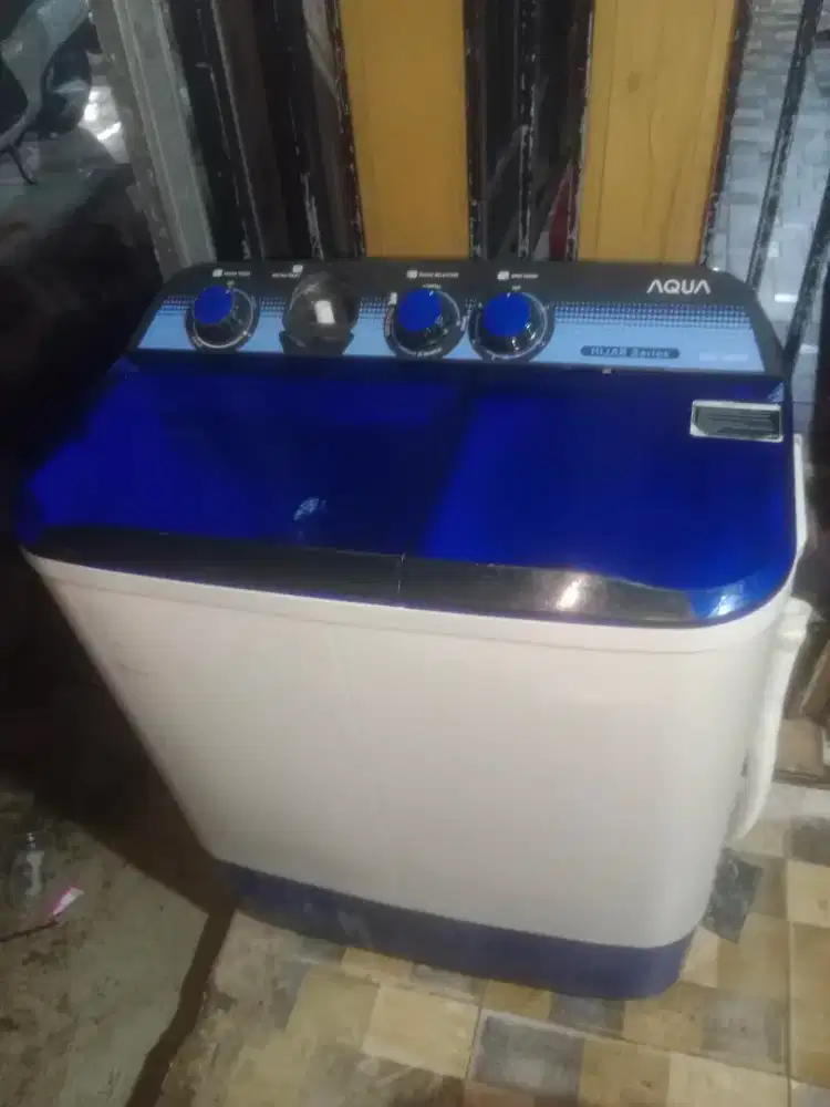 Mesin cuci merk aqua 7.8kg