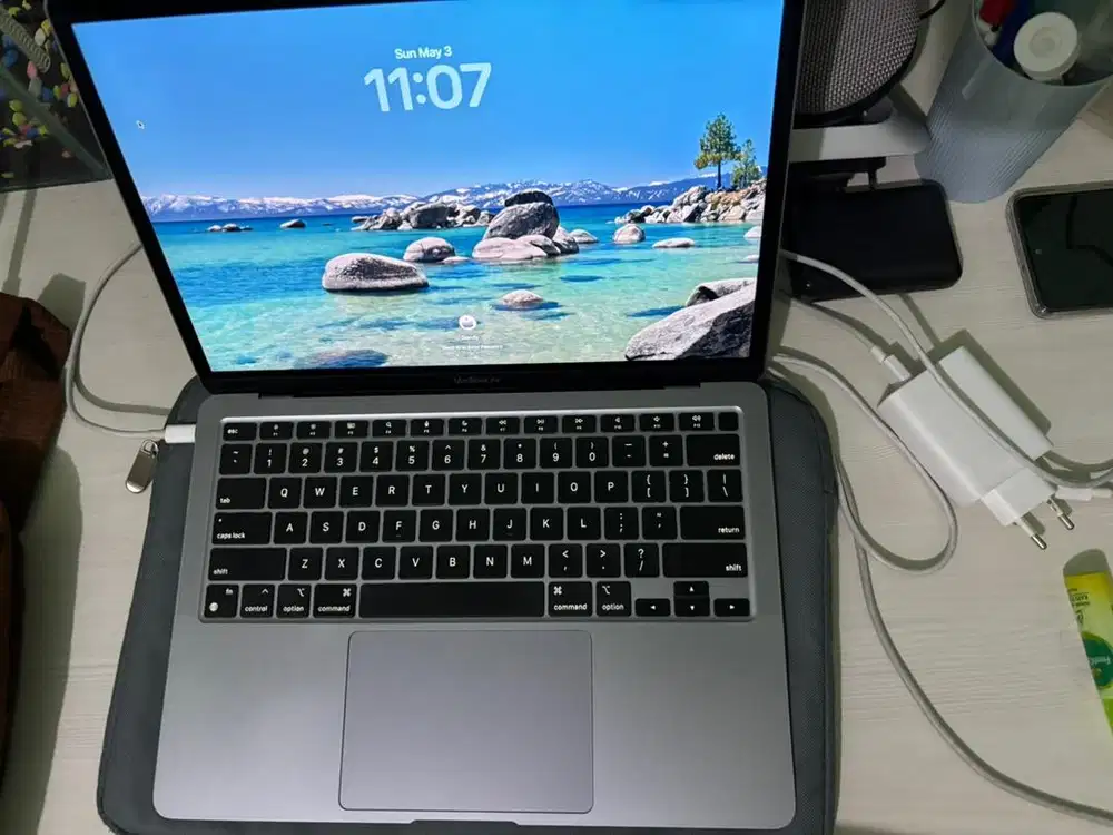 Macbook air M1 16/512