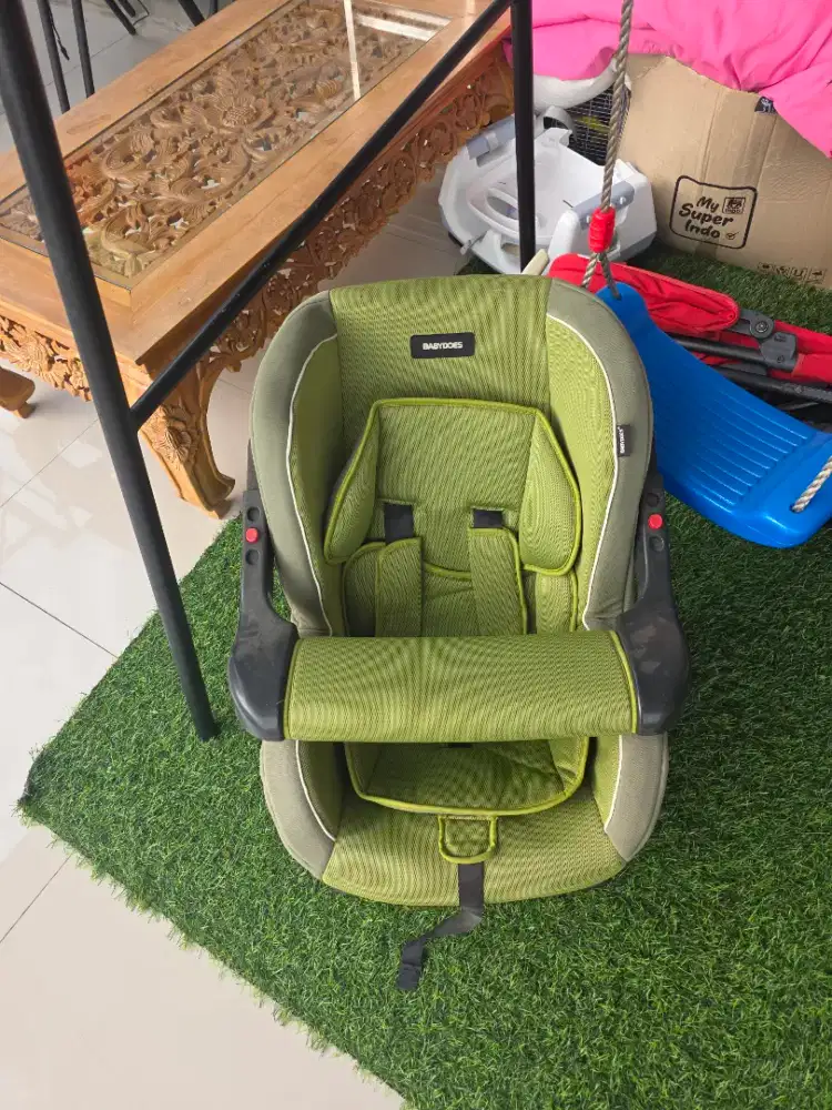 Car seat bekas untuk todler dan newborn