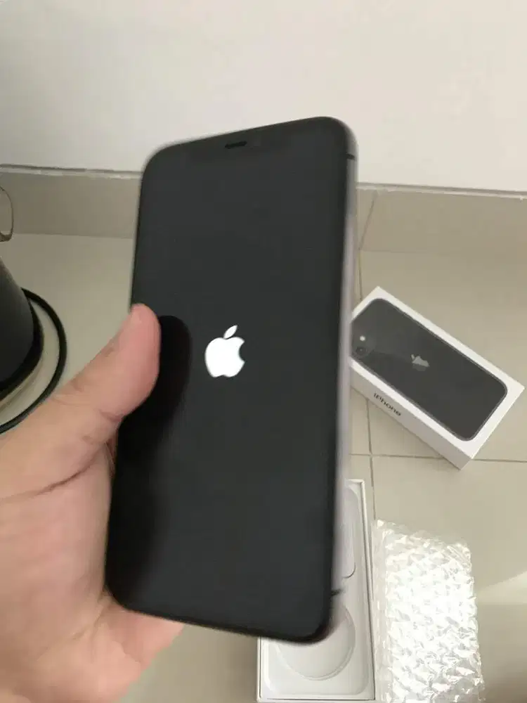 Iphone 11 64 gb, BeaCukai, fullset bukan inter garansi imei selamanya