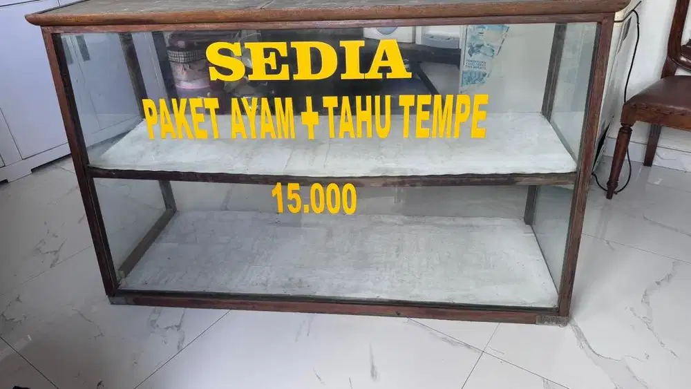 Dijual Etalase Padang/Warteg