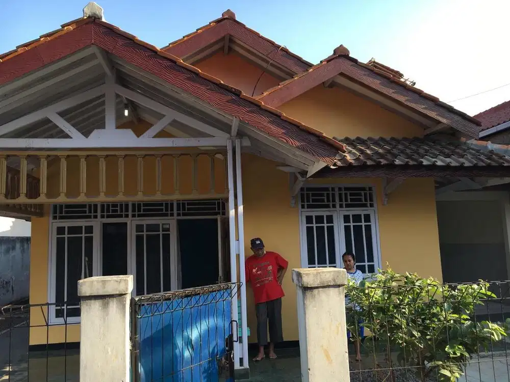 Di Jual Rumah SHM - Lokasi Strategis Warung Kondang