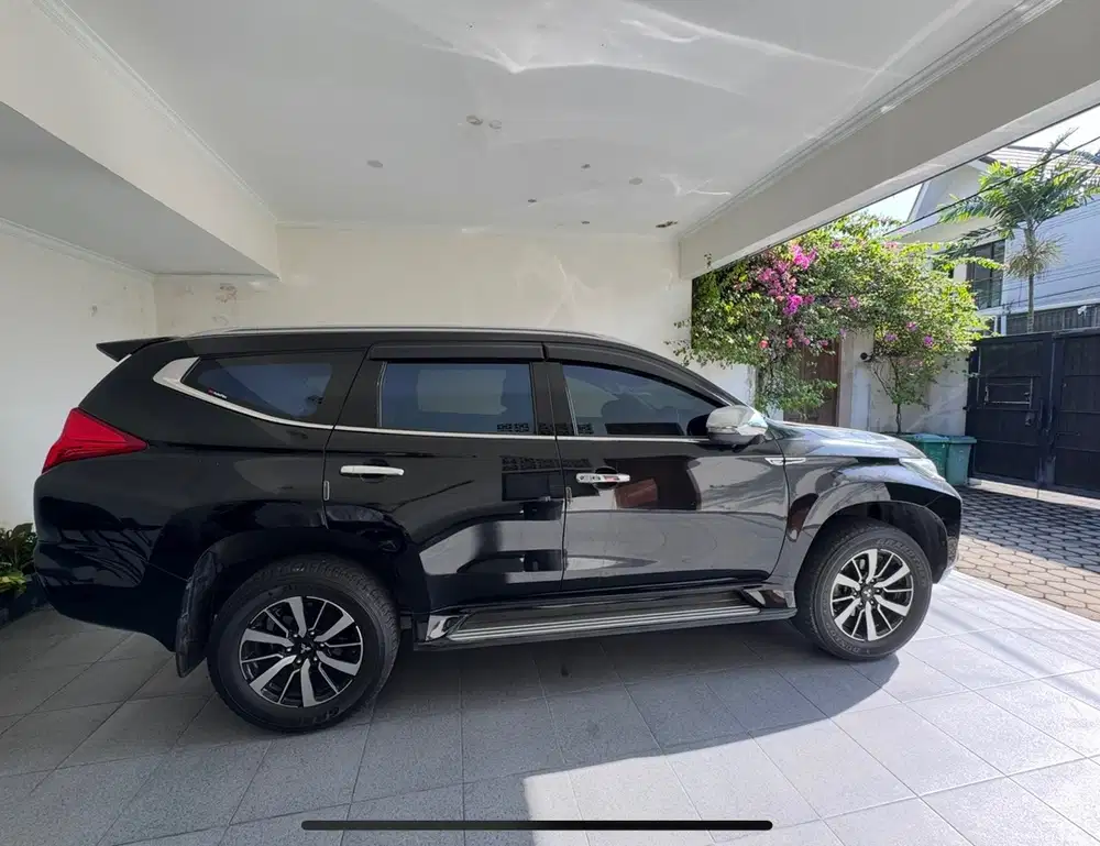 Mitsubishi Pajero Sport 2018 Diesel. Low KM. Tangan pertama. Denpasar