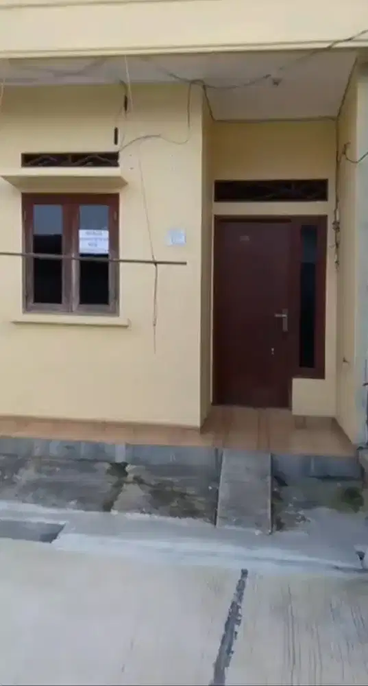 DISEWAKAN RUMAH DI BINONG PERMAI DEKAT RS SILOAM, LIPPO KARAWACI