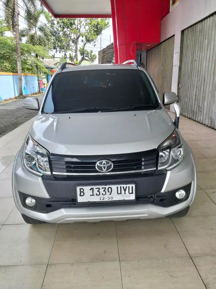 Toyota Rush 2015 Bensin