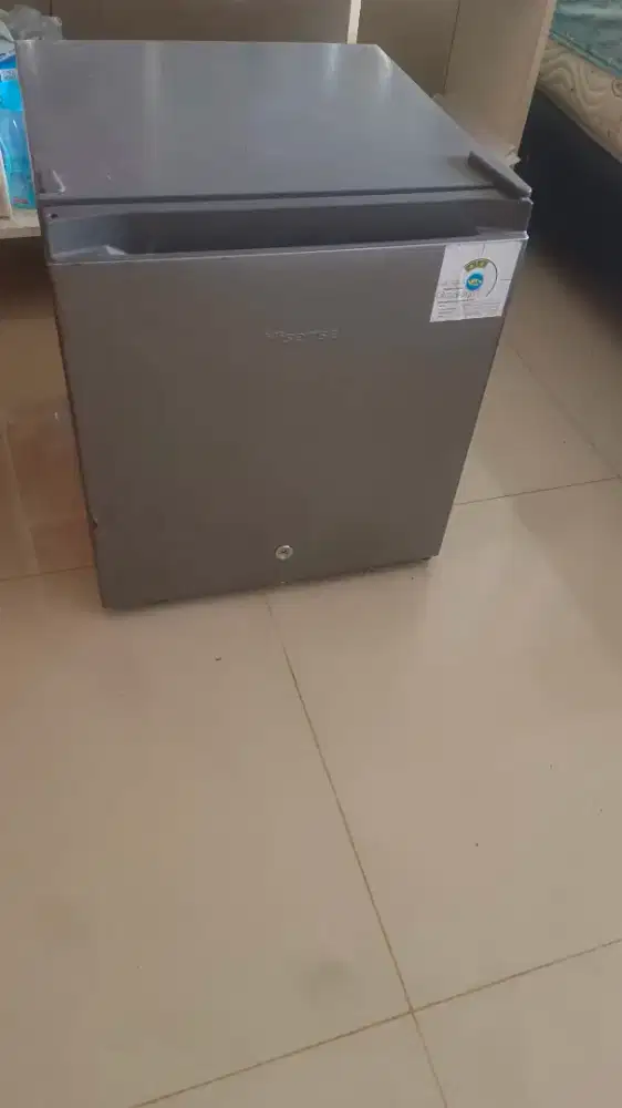 Jual cepat kulkas satu pintu merk Hisense