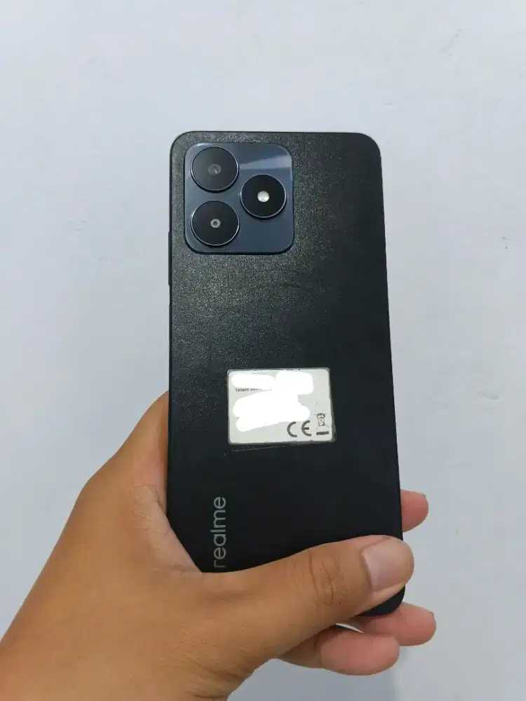 Realme c53 ram 6+12 / 128 HP CARGER AJ siap pakai