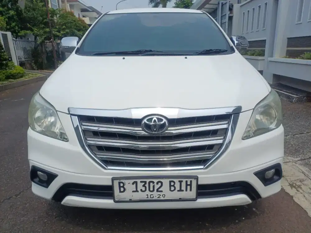 Toyota Innova 2.5 G A/T 2014 Diesel Putih Tgn 1 Bagus Skl Spt Baru