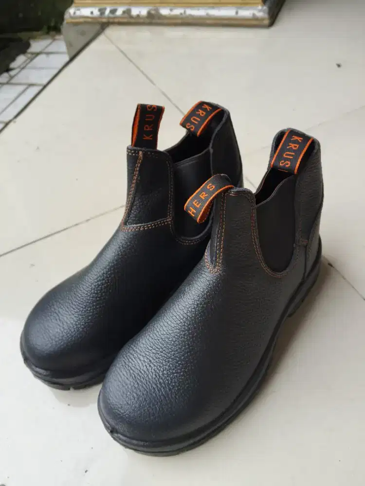 Sepatu Safety Krushers
