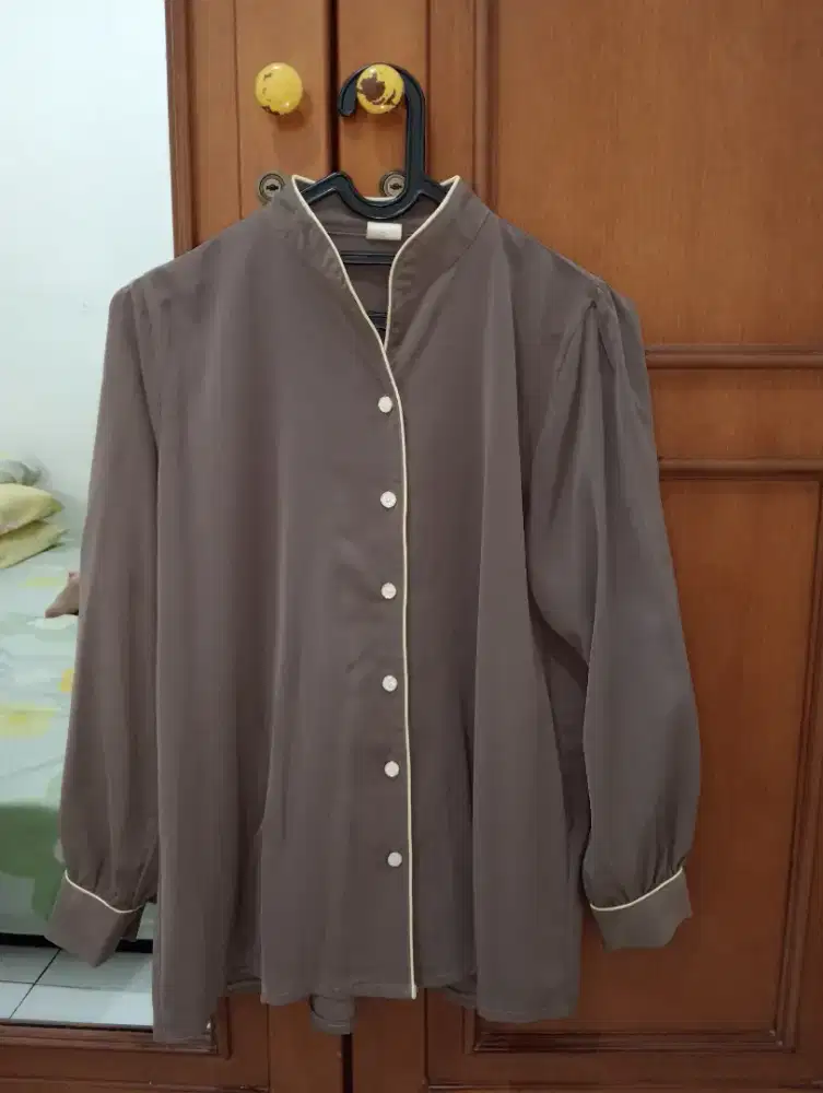 PRELOVED KEMEJA WANITA