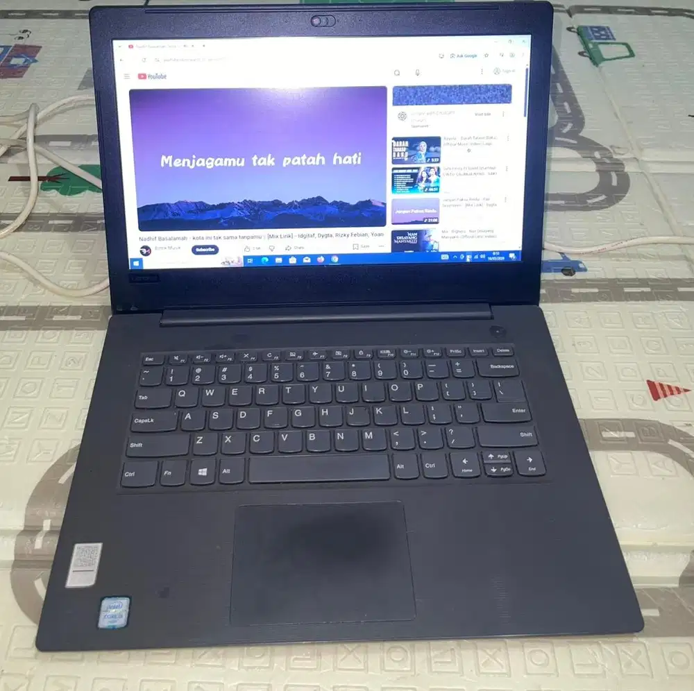 Laptop lenovo i3 6006u ram 4gb ssd 240gb windows 10 pro sia pakai