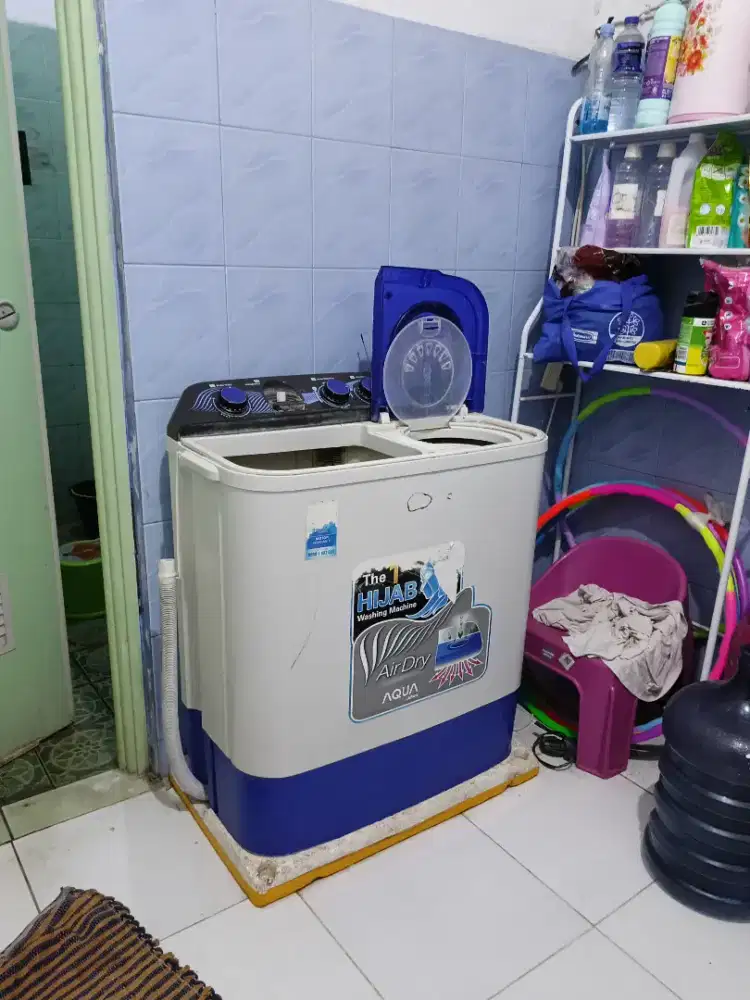 Mesin cuci bekas 1 tabung (cuci dan kering) Aqua