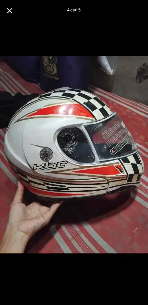 Helm KBC full face merah 2in1