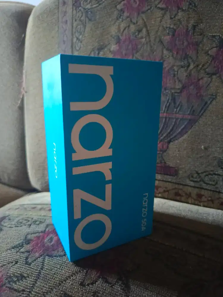 Realme narzo 50a fullset 4/128 hp fotografi