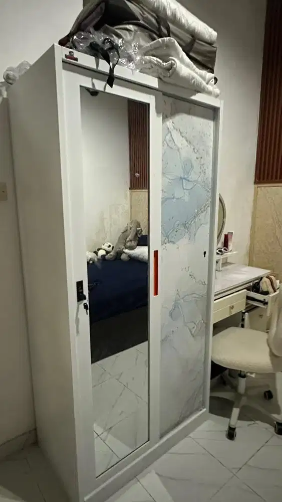 DIJUAL LEMARI PAKAIAN