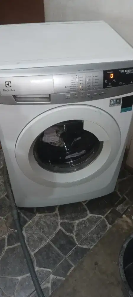 mesin cuci front loading 8 kg masih joss