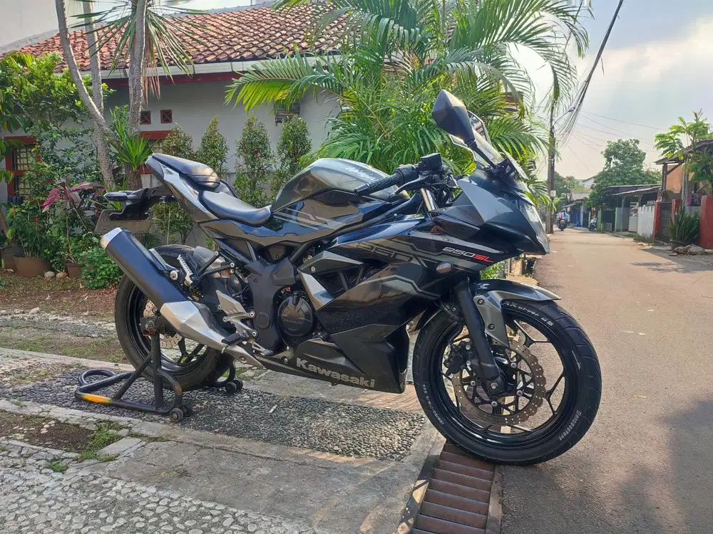JUAL NINJA MONO 250SL TAHUN 2017
