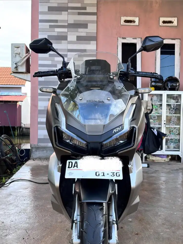 Honda Adv Coklat