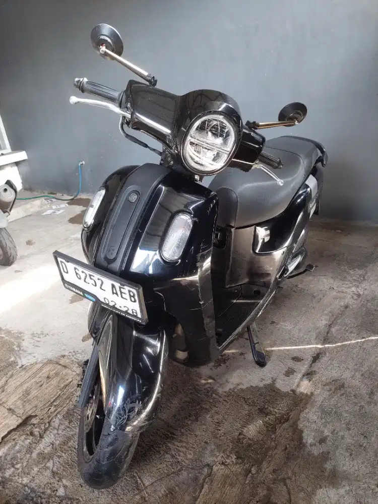 Fazzio Black Glossy Keyless