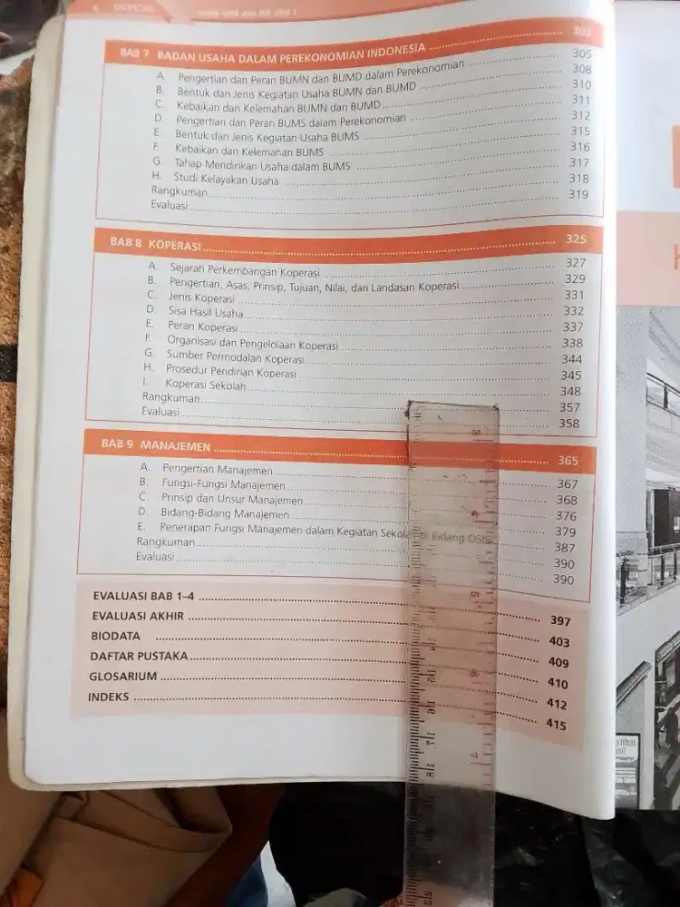 Buku ekonomi kelas 10