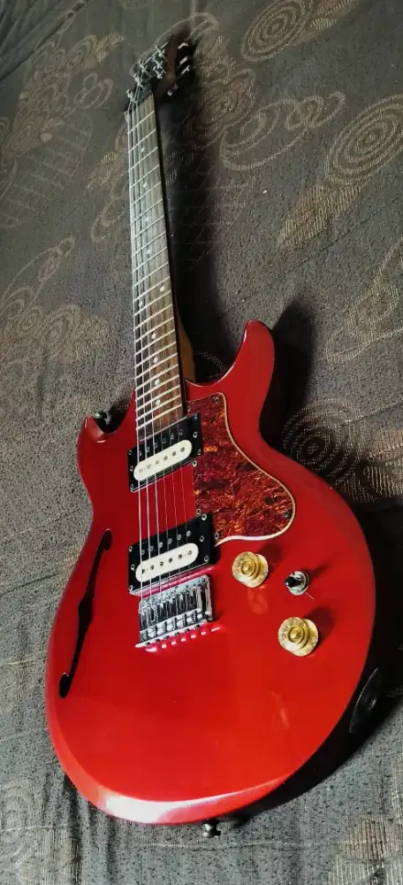 Gitar listrik IbaneZ Gio GAXO11 LTD