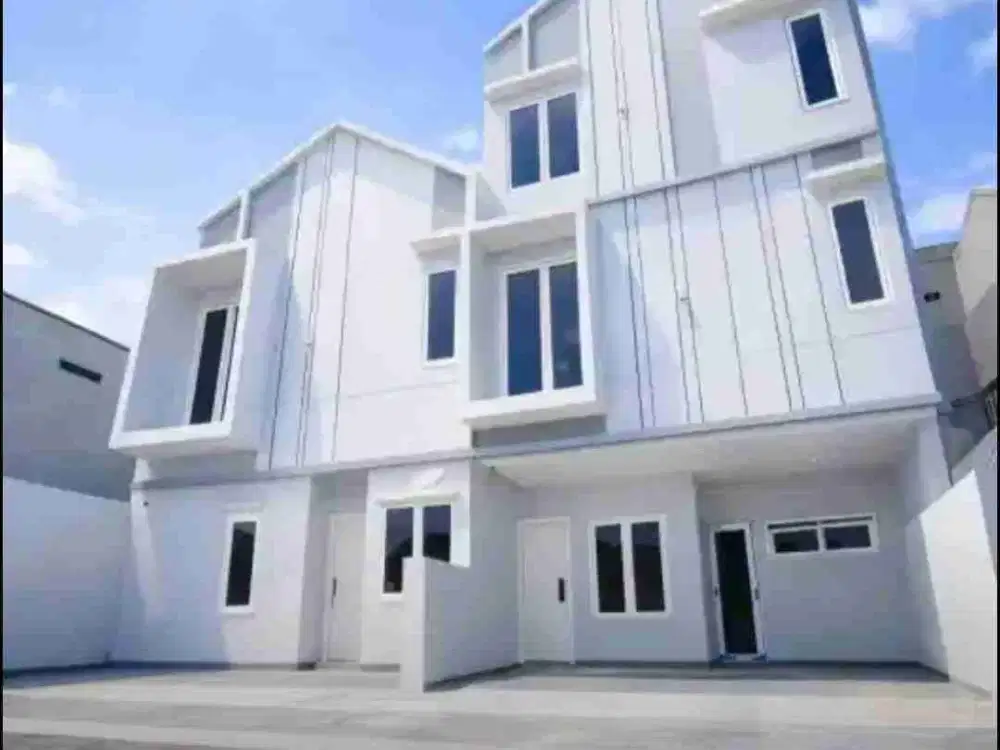 Rumah di Percetakan Negara Akses 2 Mobil Dekat Stasiun Kramat, Toll Rawamangun, Green Pramuka, UI Salemba,