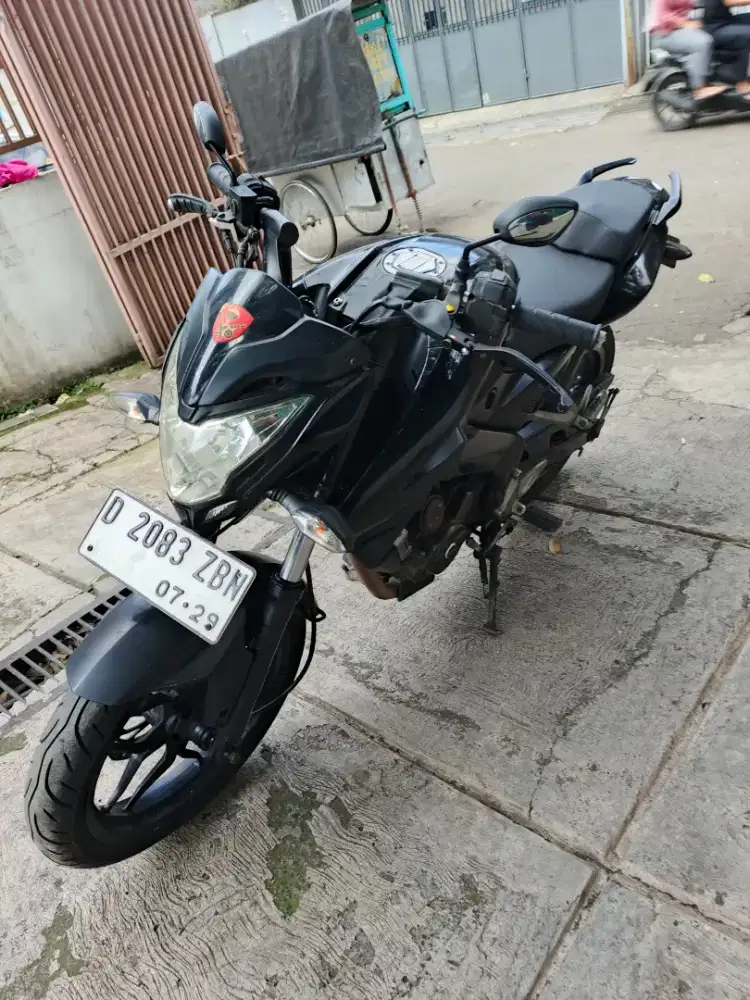 Jual Cepat KAWASAKI BAJAJ NS200 2014 kumplit Full Ori siap Gas