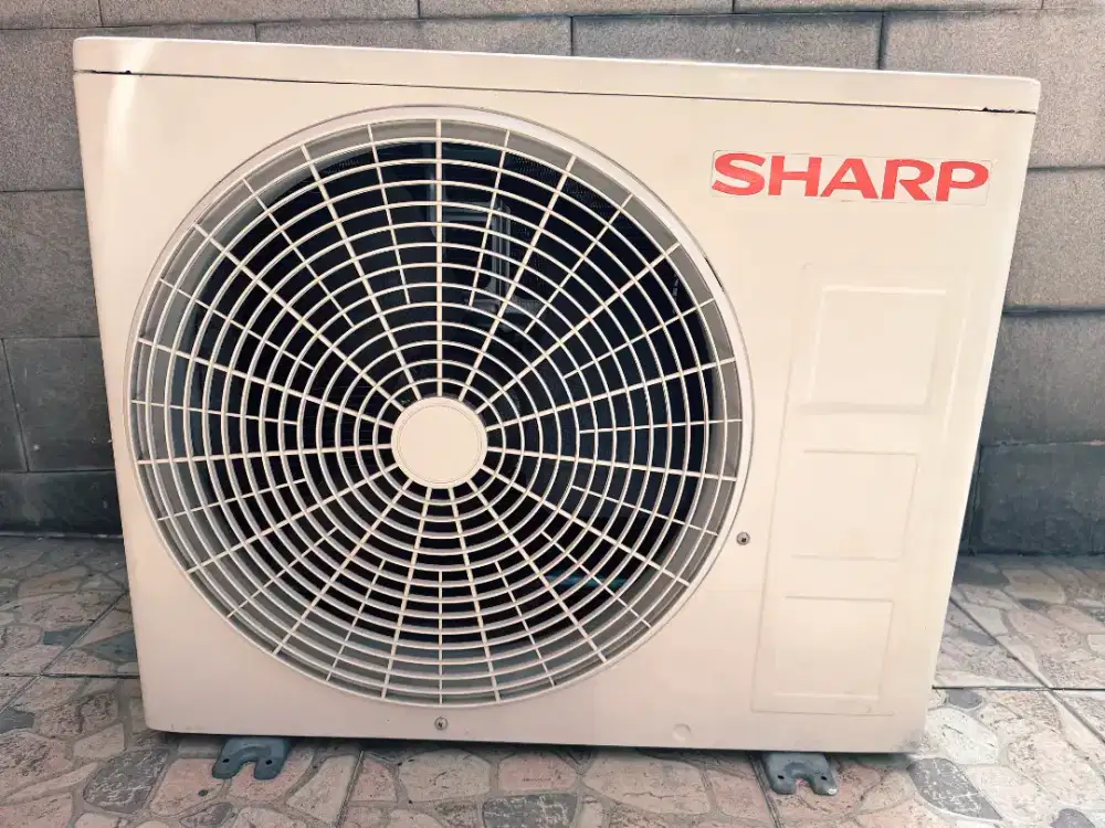 Outdoor ac 1 pk sharp