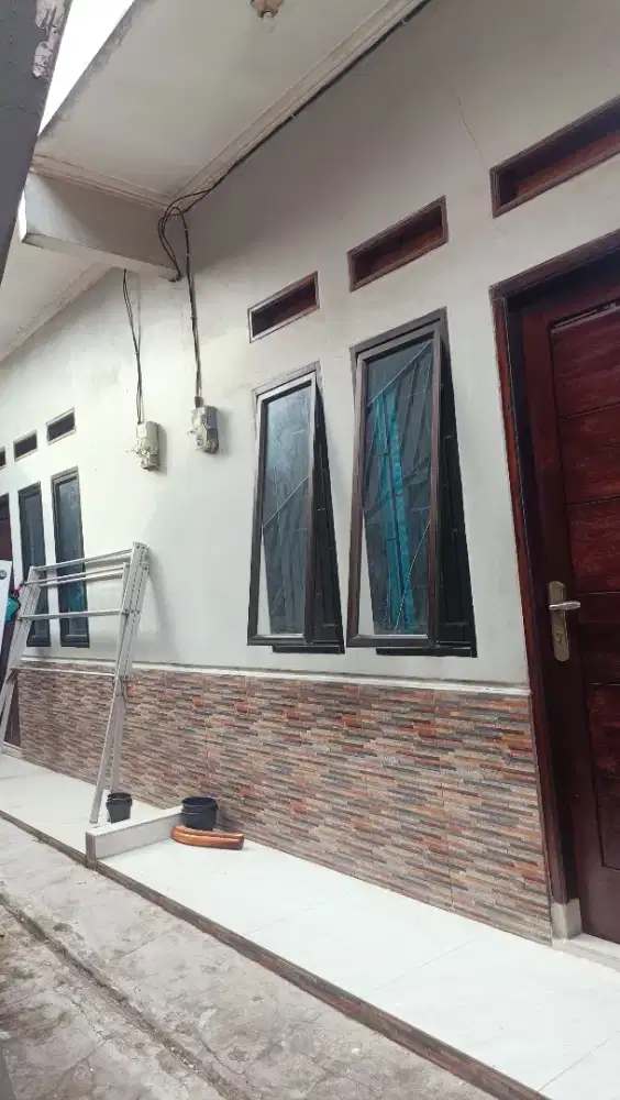 Dikontrakkan rumah petak Pondok Cina Depok