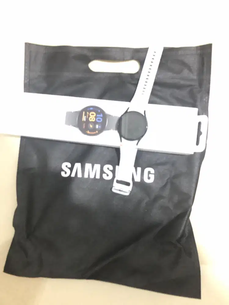 Samsung Watch FE Like New