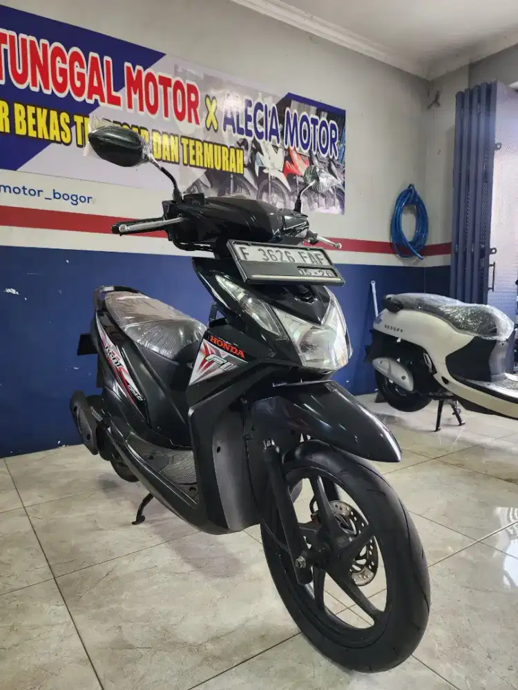 Di jual murah Honda beat fi 2016 stater halus