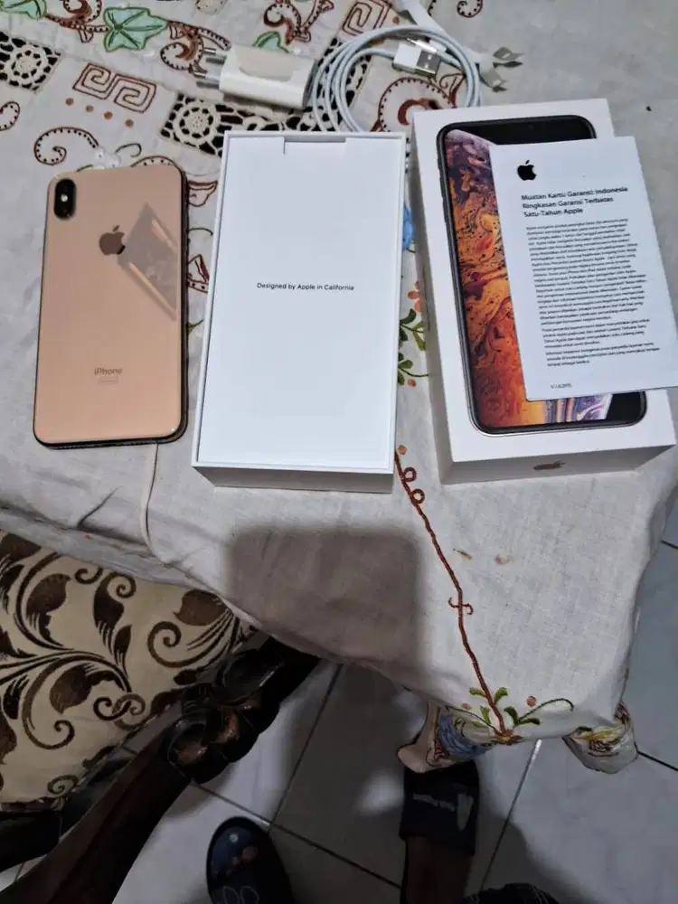 iPhone XS Max 64Gb Gold 99.9 % seperti baru