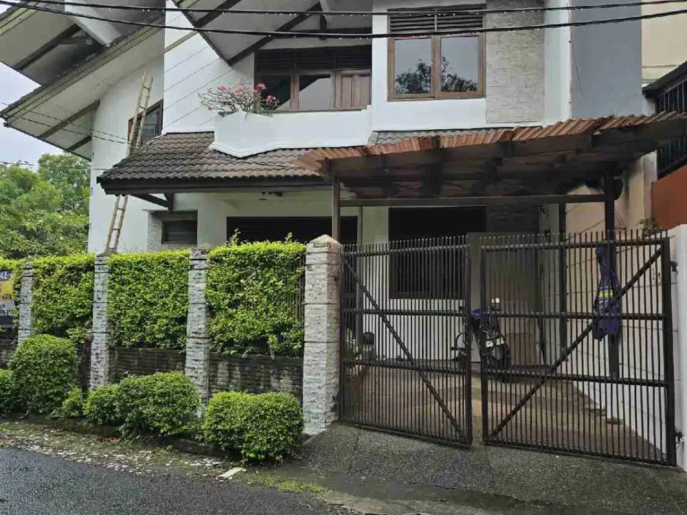 Di Jual Cepat Rumah di Taman Aries fuly furnish hitung tanah  Meruya Jakarta Barat