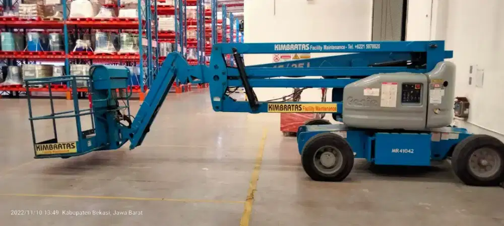 Jual Genie Articulating Boom Lift Z46/25J DC  2013 Kondisi Siap Pakai