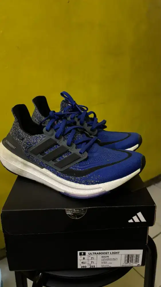 UltraBosst Adidas light Blue