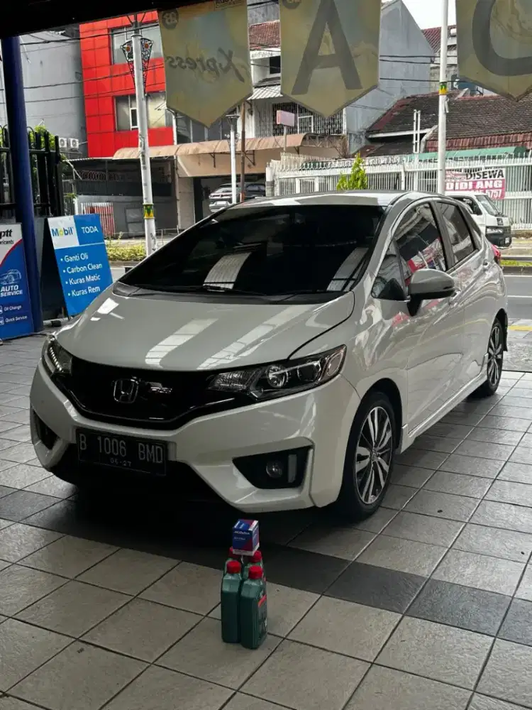 DIJUAL Bekas - Honda Jazz RS 2015 Automatic