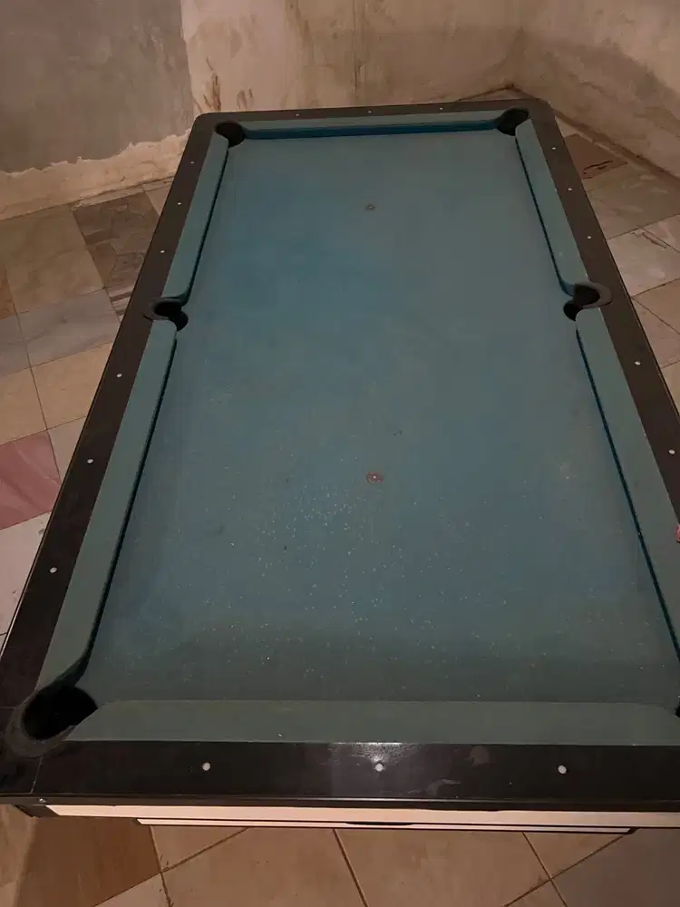 Meja billiard bola sedang 7ft