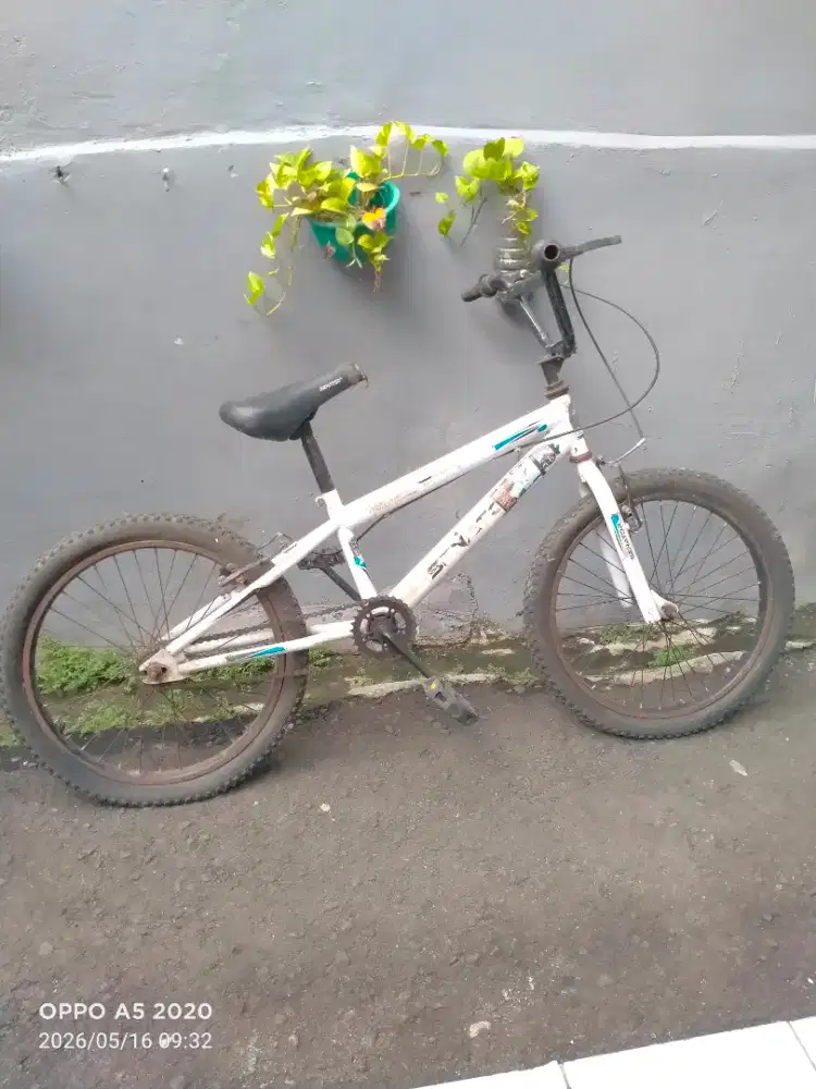 jual cepet, 2 sepeda BMX bekas.