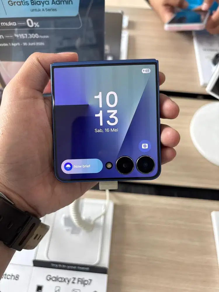Kredit handphone samsung galaxy z flip 7.